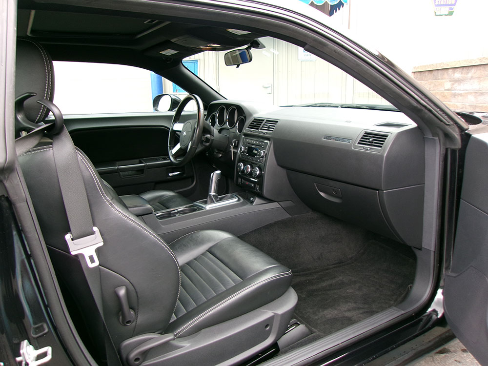 
								DODGE CHALLENGER R/T full									
