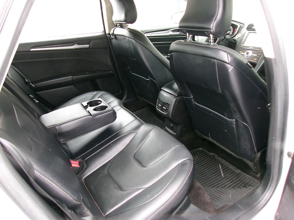 
								FORD FUSION TITANIUM full									