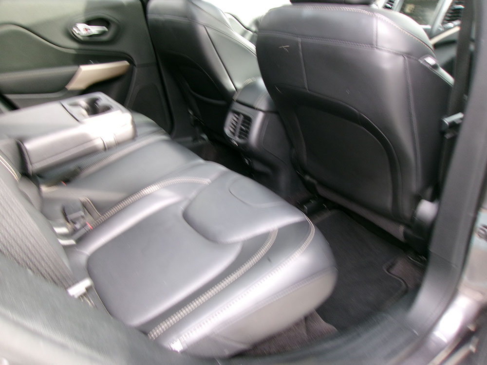 
								JEEP CHEROKEE LIMITED full									