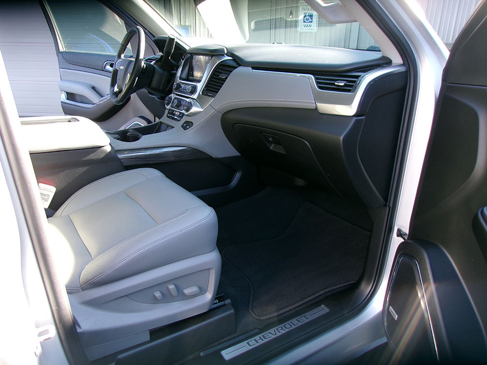 
								CHEVROLET TAHOE LT full									