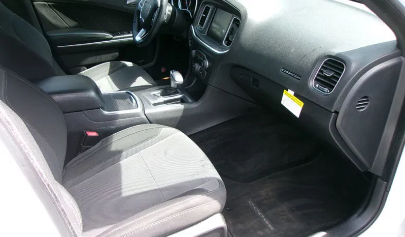 
								DODGE CHARGER SXT full									