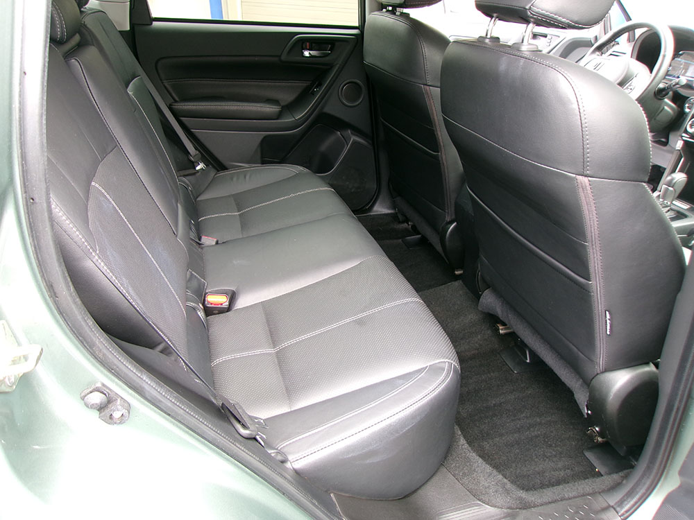 
								SUBARU FORESTER TOURING full									