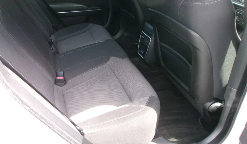 
								DODGE CHARGER SXT full									