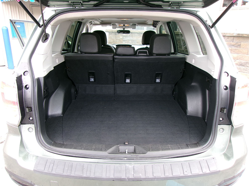 
								SUBARU FORESTER TOURING full									