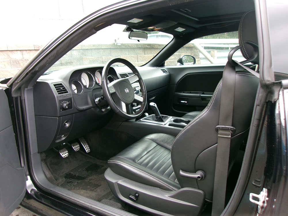 
								DODGE CHALLENGER R/T full									