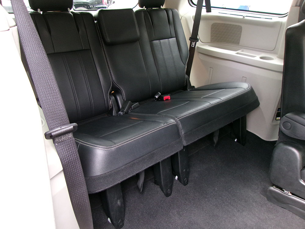 
								CHRYSLER TOWN AND COUNTRY TOURING L full									