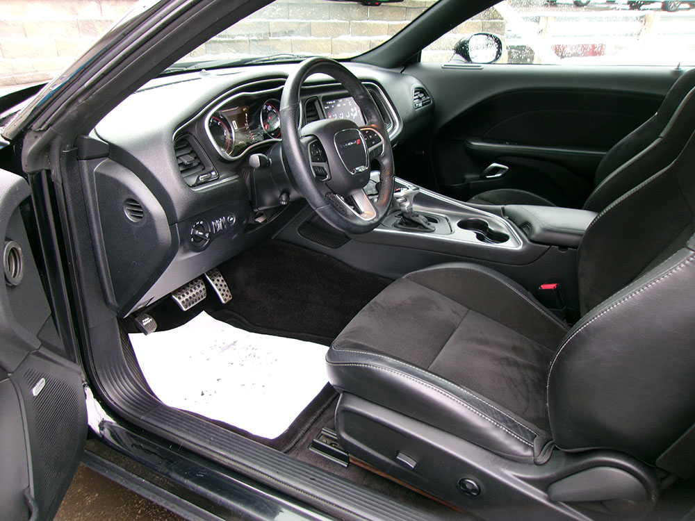 
								DODGE CHALLENGER GT full									