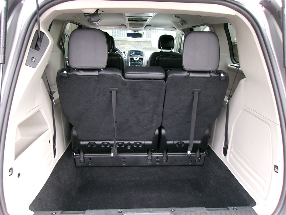 
								CHRYSLER TOWN AND COUNTRY TOURING L full									