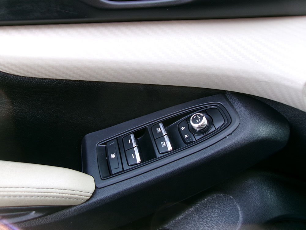 
								SUBARU ASCENT PREMIUM full									