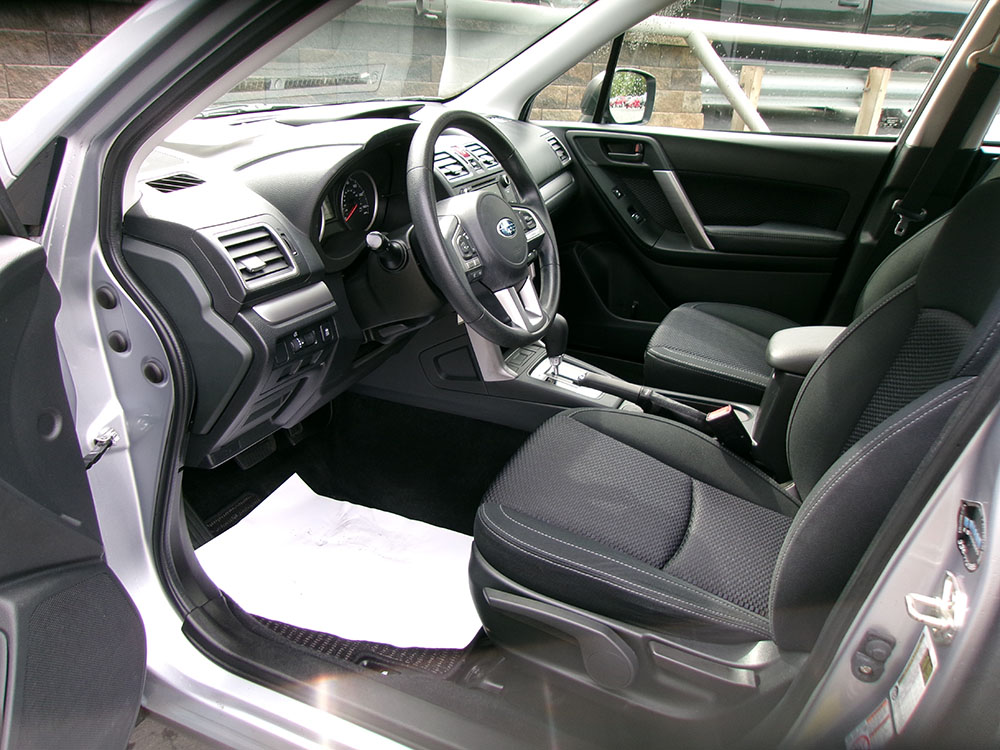 
								SUBARU FORESTER full									