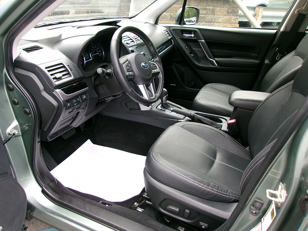 
								SUBARU FORESTER TOURING full									