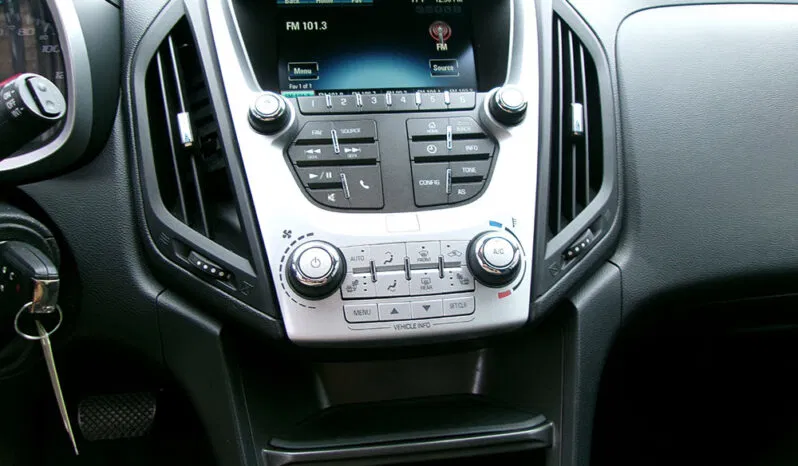 
								CHEVROLET EQUINOX LT full									