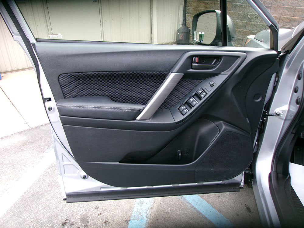 
								SUBARU FORESTER full									