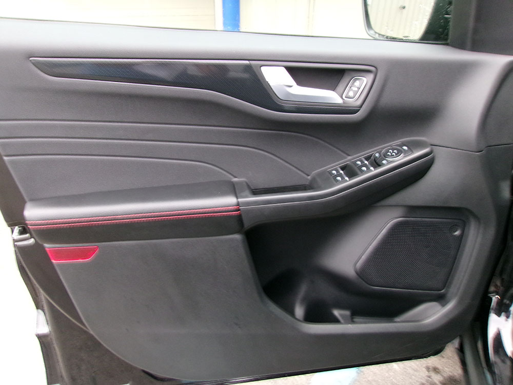
								FORD ESCAPE ST LINE SELECT full									