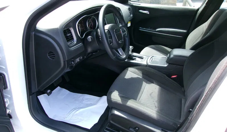 
								DODGE CHARGER SXT full									