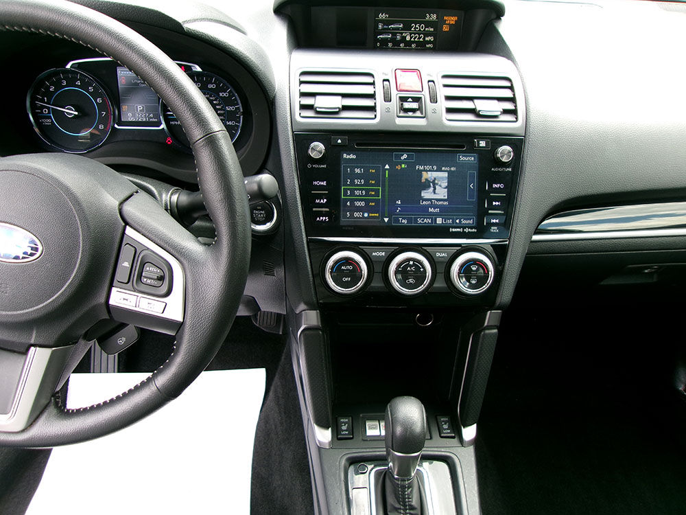 
								SUBARU FORESTER TOURING full									