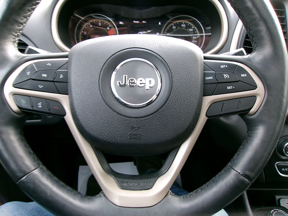 
								JEEP CHEROKEE LIMITED full									