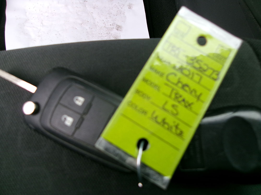 
								CHEVROLET TRAX LS full									