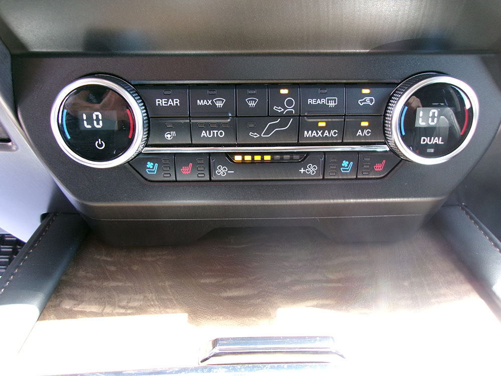 
								FORD EXPEDITION PLATINUM full									