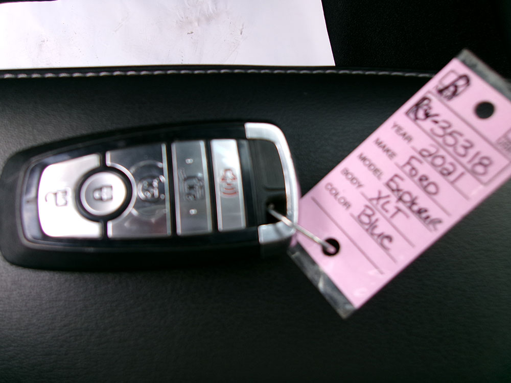 
								FORD EXPLORER XLT full									