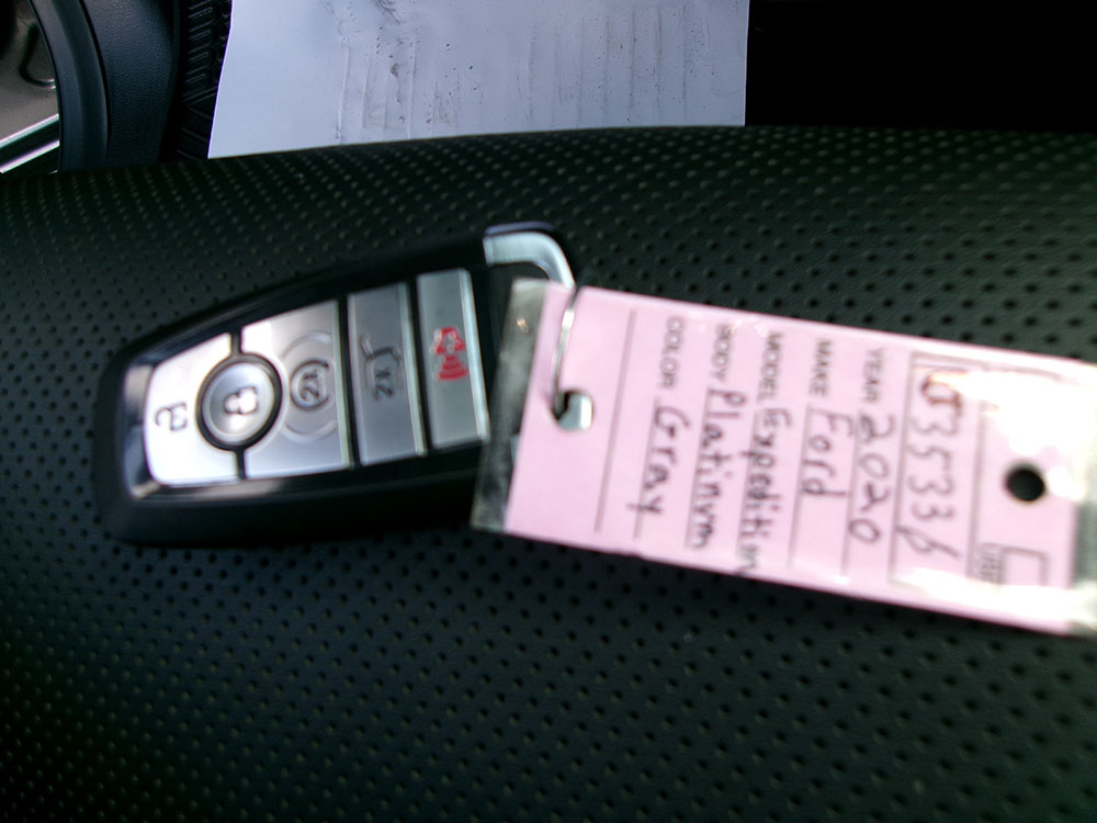 
								FORD EXPEDITION PLATINUM full									