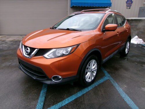 2017 Nissan Rogue Sport SV's photo