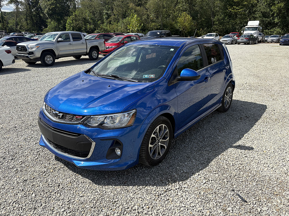 
								CHEVROLET SONIC LT full									