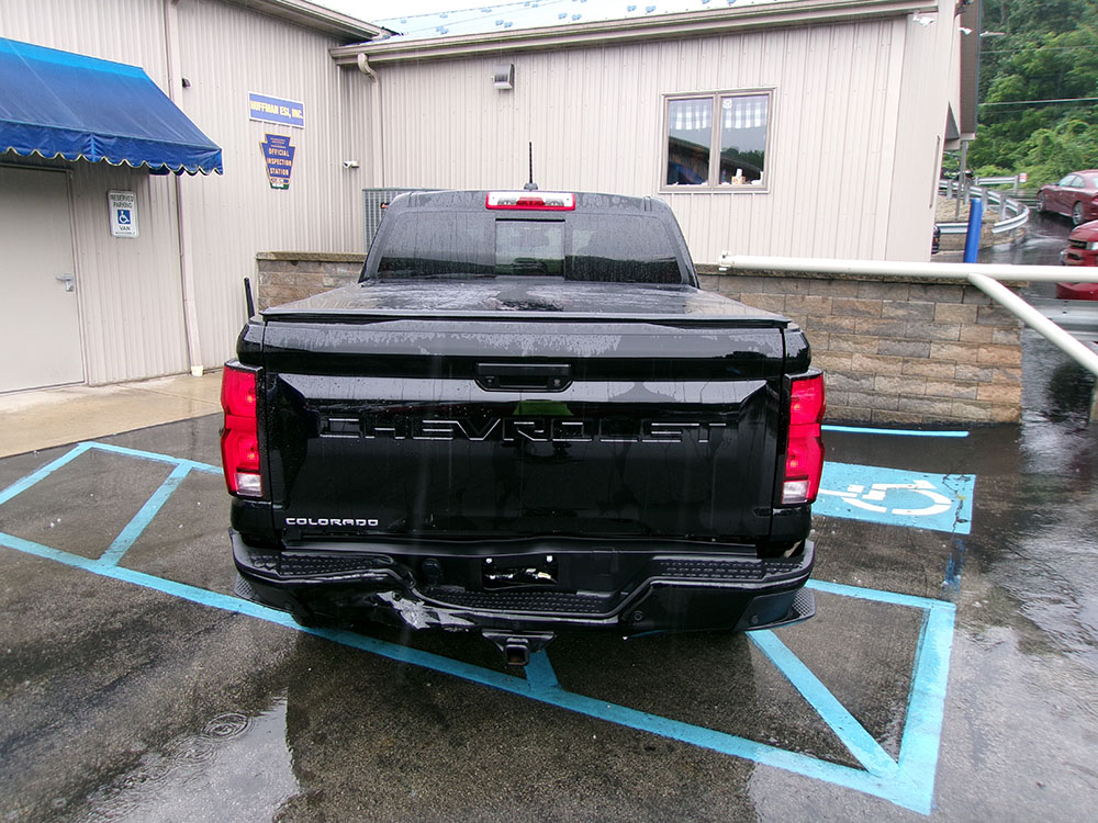 
								CHEVROLET COLORADO Z71 CREW CAB full									