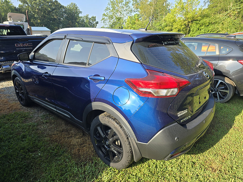 
								NISSAN KICKS SR full									