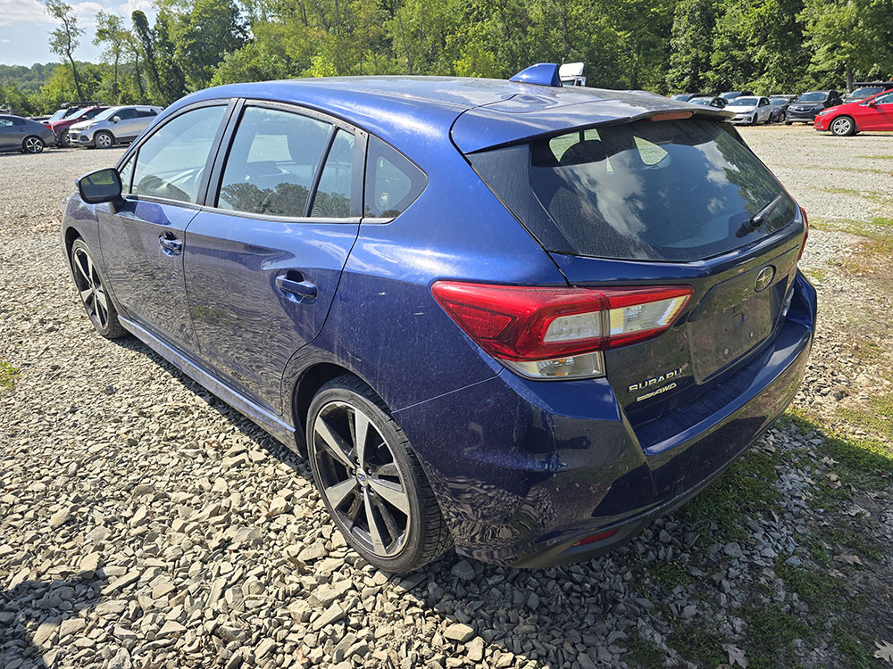 
								SUBARU IMPREZA SPORT full									