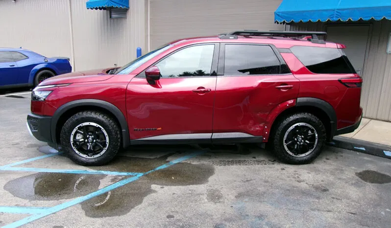 
								NISSAN PATHFINDER ROCK CREEK full									