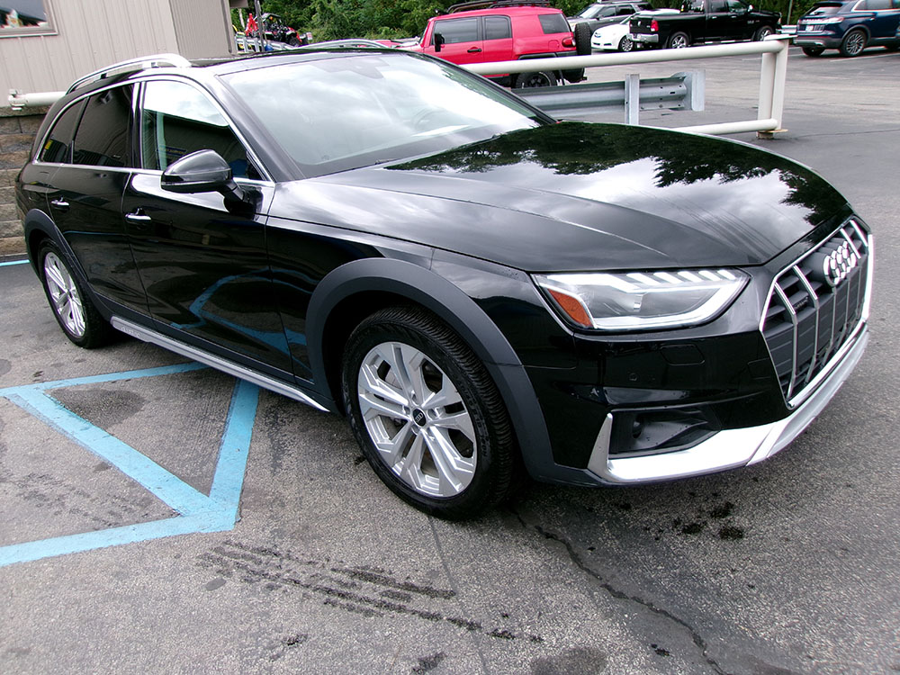 
								AUDI A4 ALLROAD PREMIUM PLUS full									