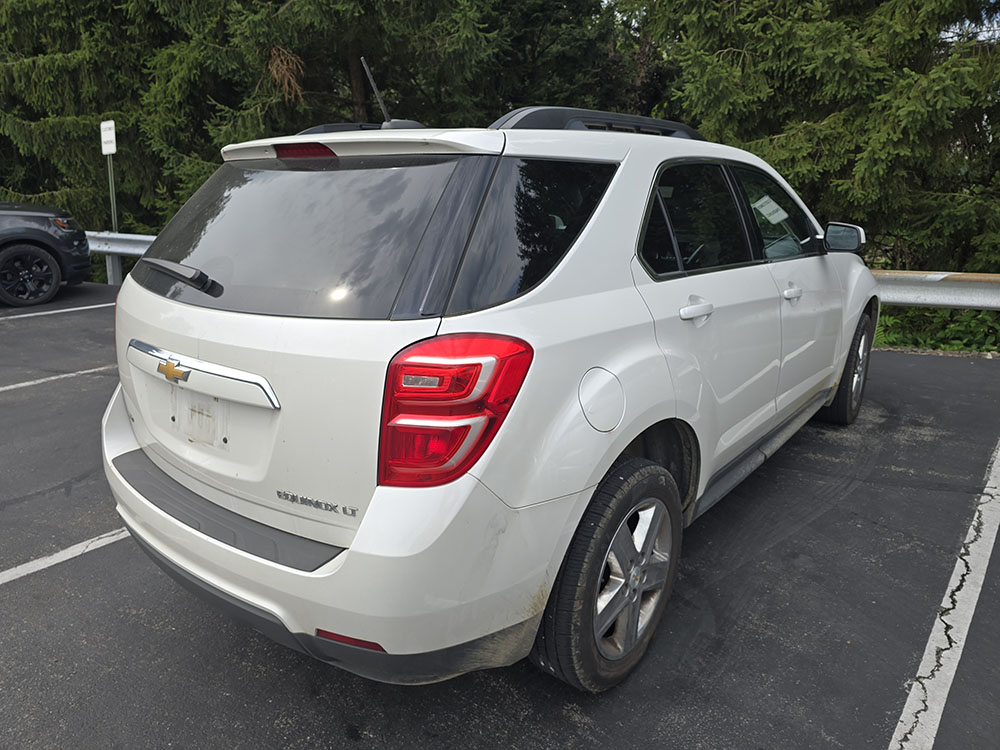 
								CHEVROLET EQUINOX LT full									