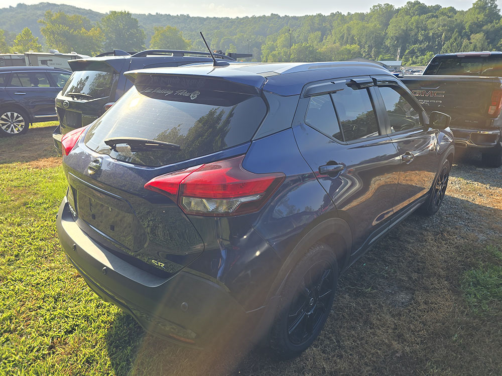 
								NISSAN KICKS SR full									