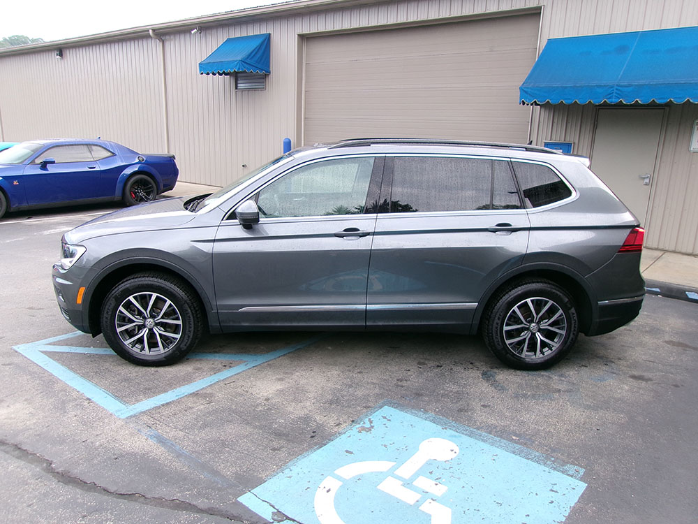 
								VOLKSWAGEN TIGUAN SE full									