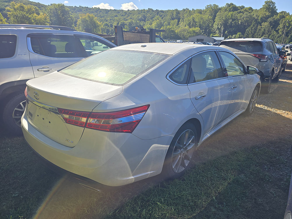 
								TOYOTA AVALON XLE full									