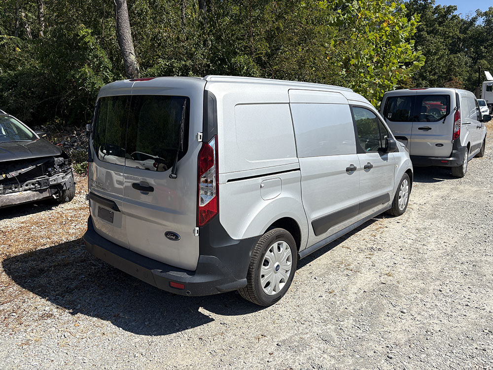 
								FORD TRANSIT CONNECT XL full									