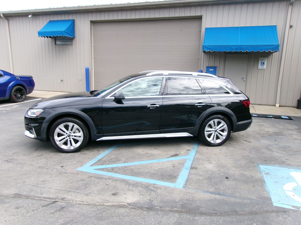 
								AUDI A4 ALLROAD PREMIUM PLUS full									
