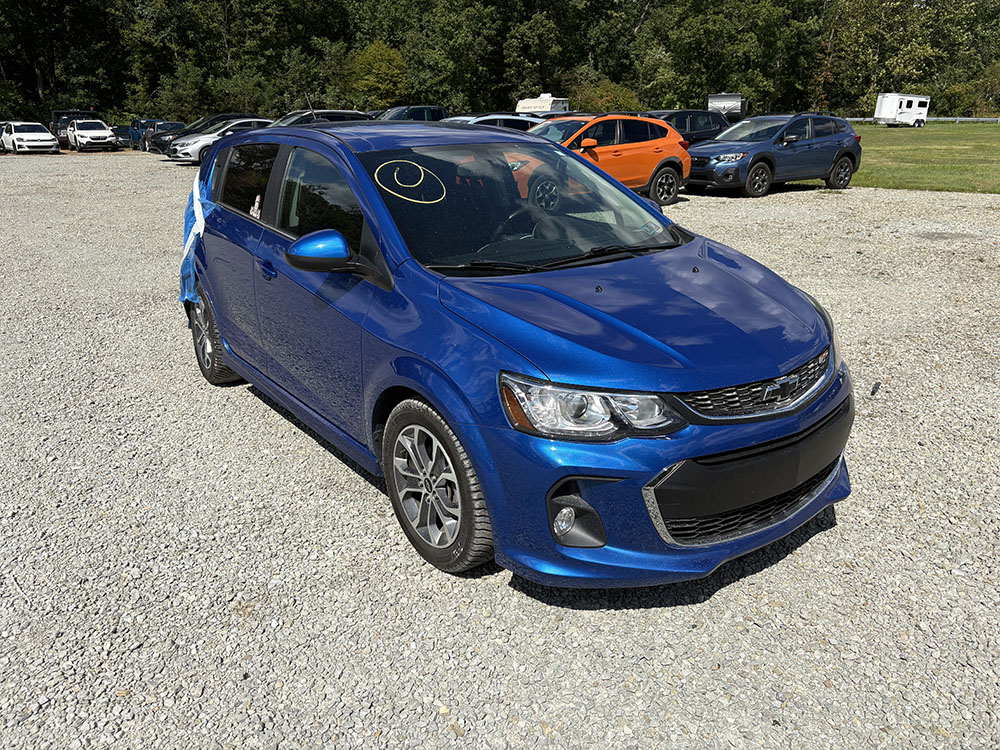 
								CHEVROLET SONIC LT full									