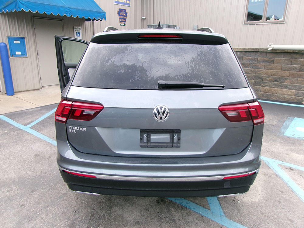 
								VOLKSWAGEN TIGUAN SE full									