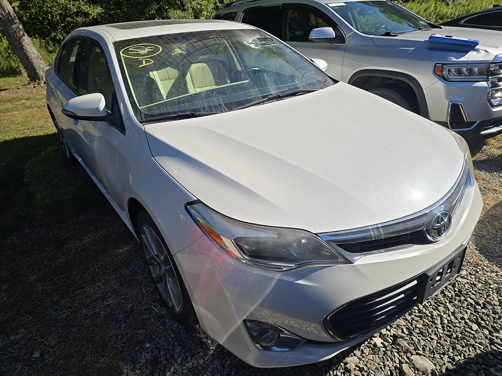 
								TOYOTA AVALON XLE full									