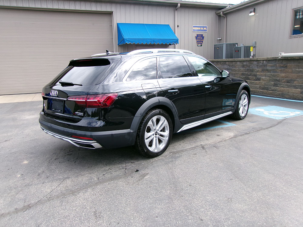 
								AUDI A4 ALLROAD PREMIUM PLUS full									