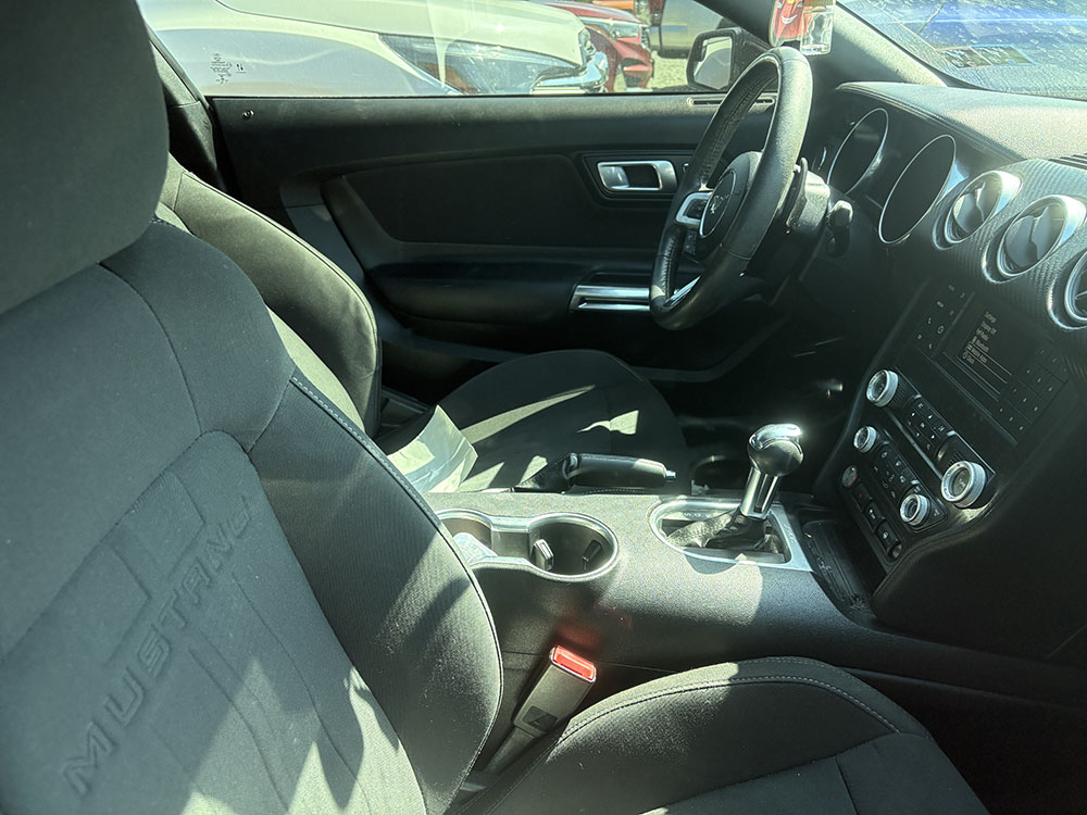 
								FORD MUSTANG ECOBOOST full									