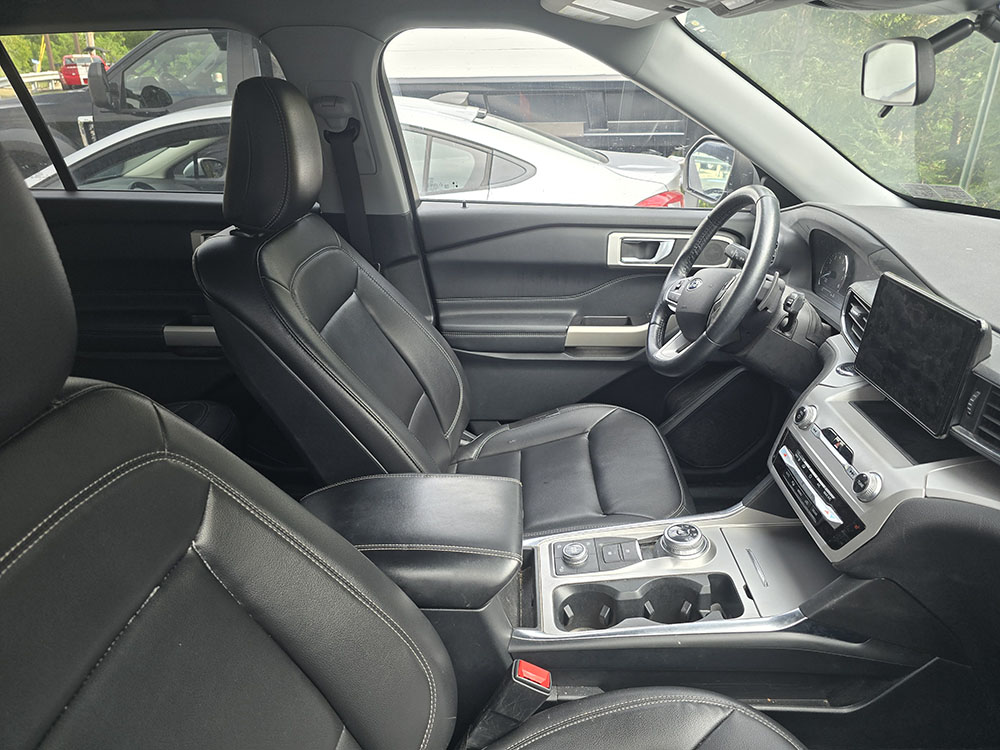 
								FORD EXPLORER XLT full									