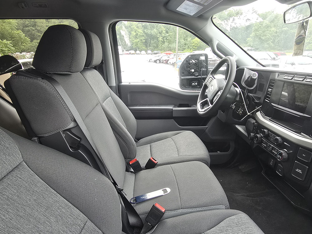 
								FORD F-250 SD STX FX4 CREW CAB full									