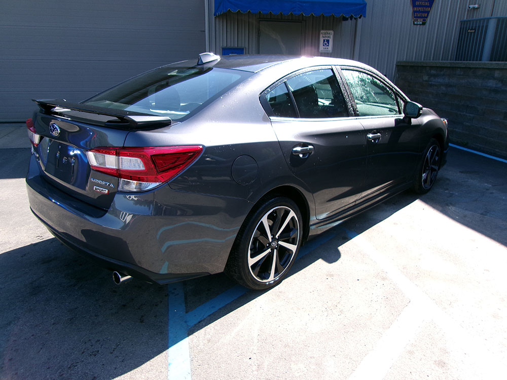
								SUBARU IMPREZA SPORT full									