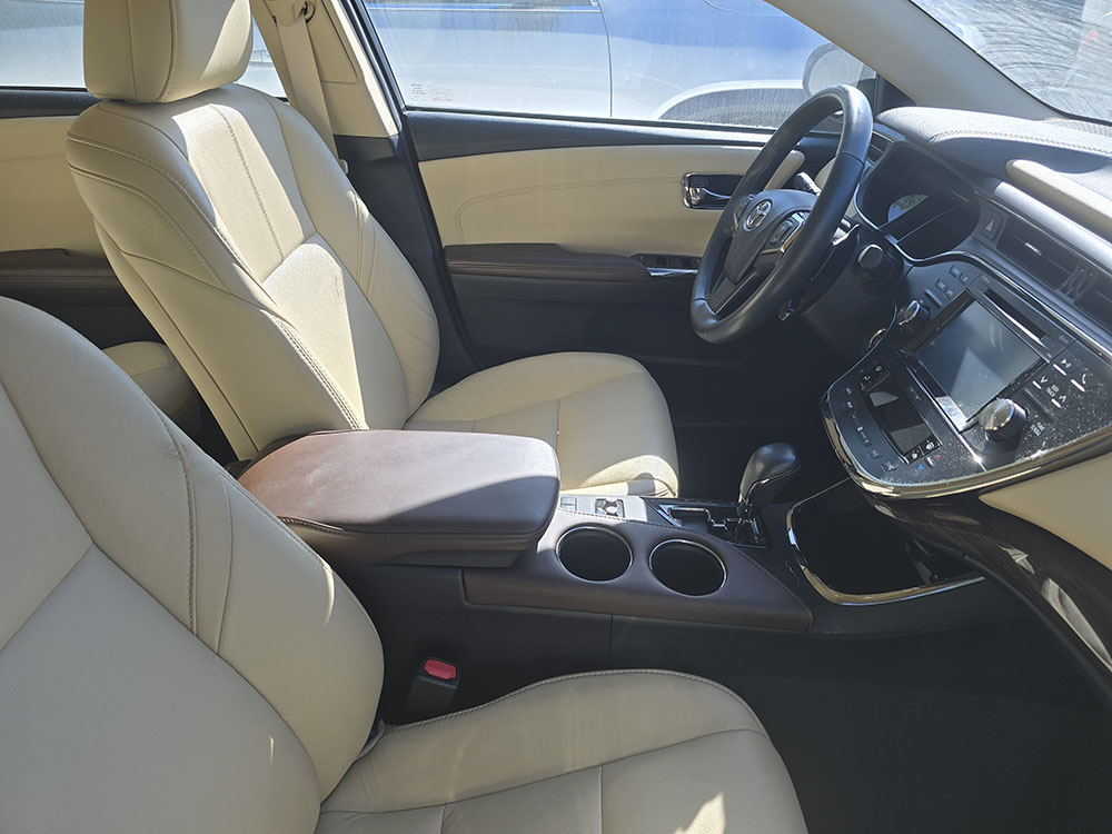 
								TOYOTA AVALON XLE full									