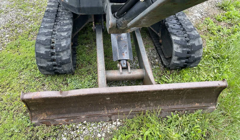 
								BOBCAT E26 full									
