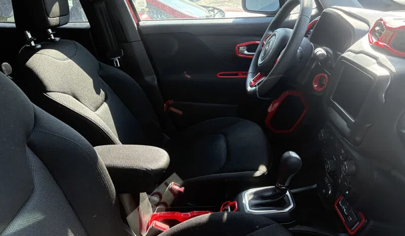
								JEEP RENEGADE SPORT full									