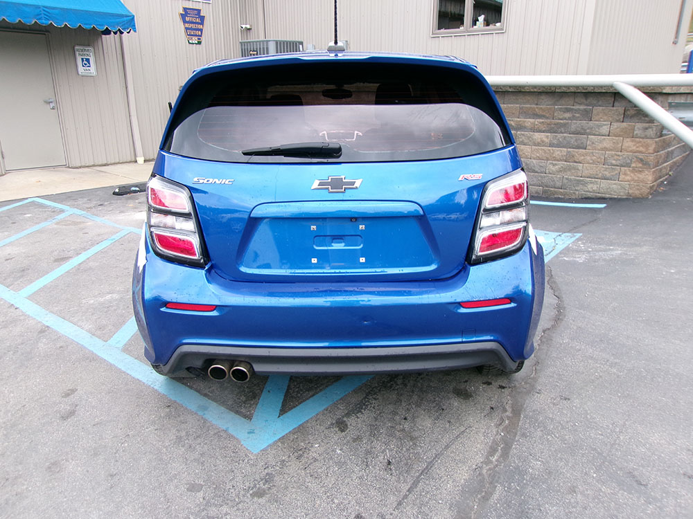 
								CHEVROLET SONIC LT full									